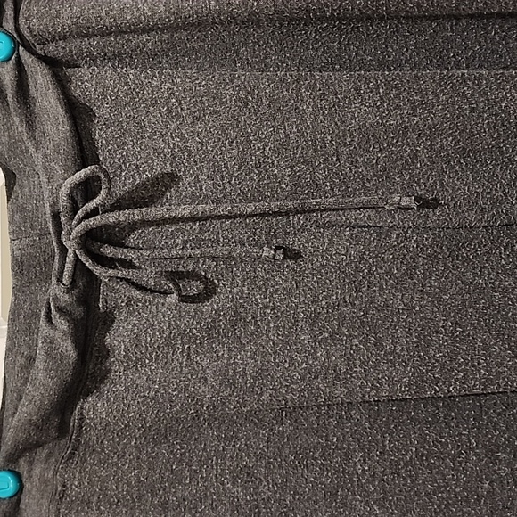 Make and Model by Nordstrom gray fuzzy stretch pants - Picture 2 of 4